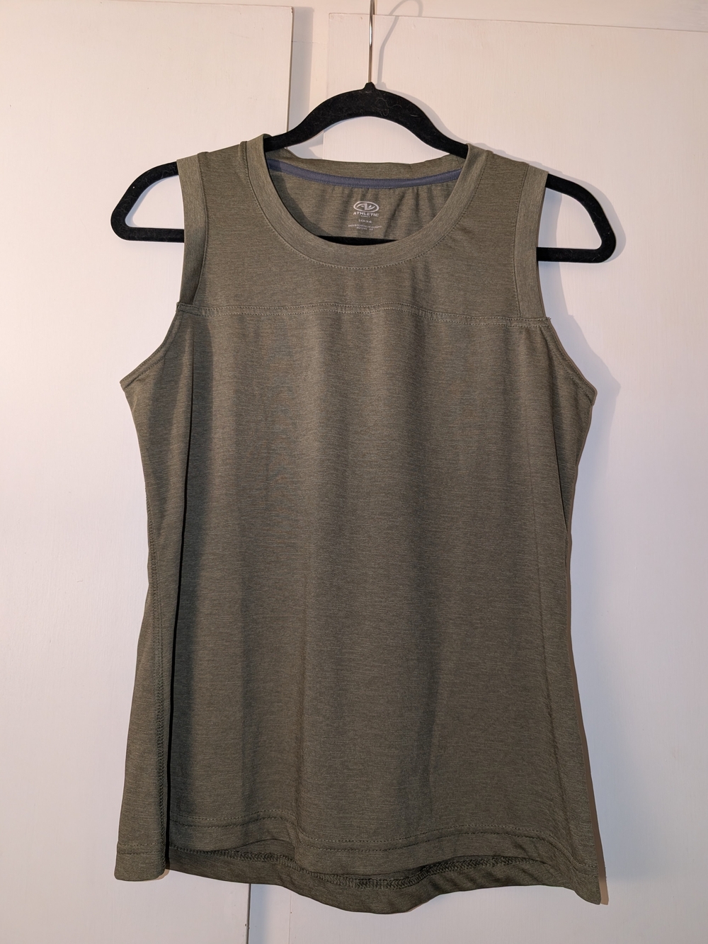 Sleeveless Olive Green Women's Tank Top - Classic Crew Neck